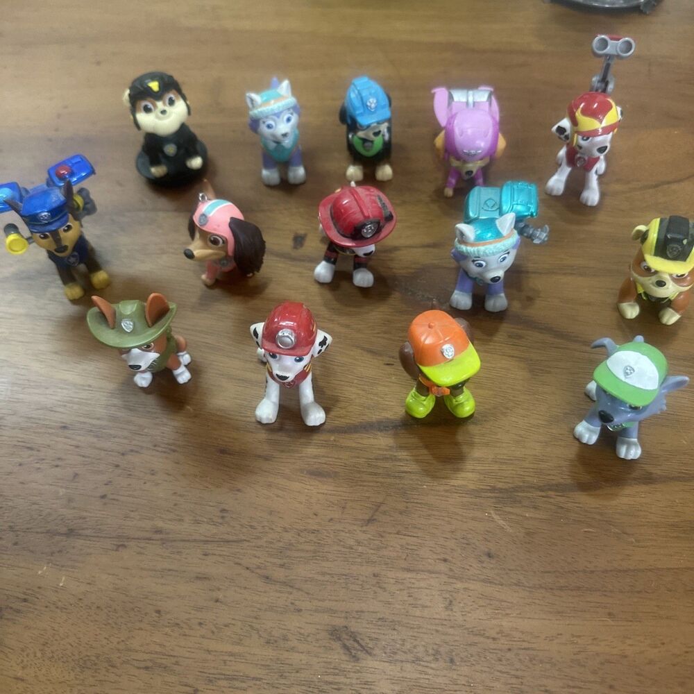 Paw Patrol Action Toys PVC Figurines Puppy Lot of 14 Mixed